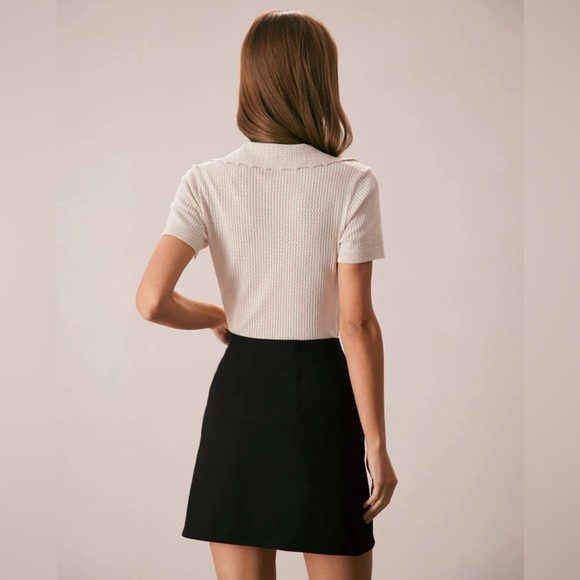 NWT RIHOAS V Neck Button Pointelle Knit Tee - Picture 5 of 6